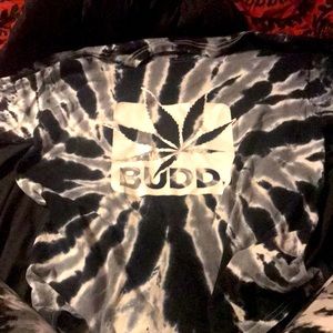 Large monochrome tie dye "budd" shirt